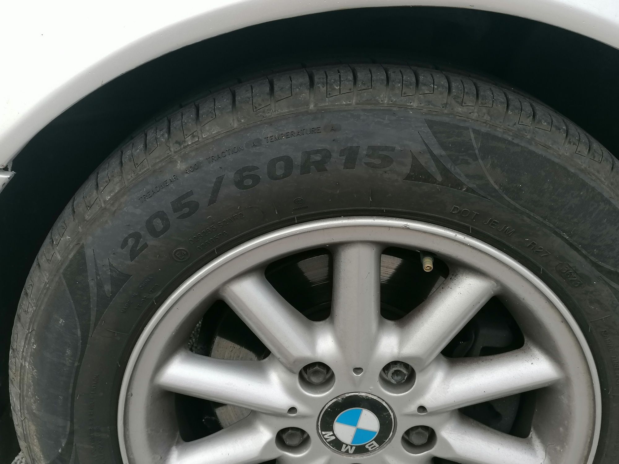 Vendo  bmw E 46.