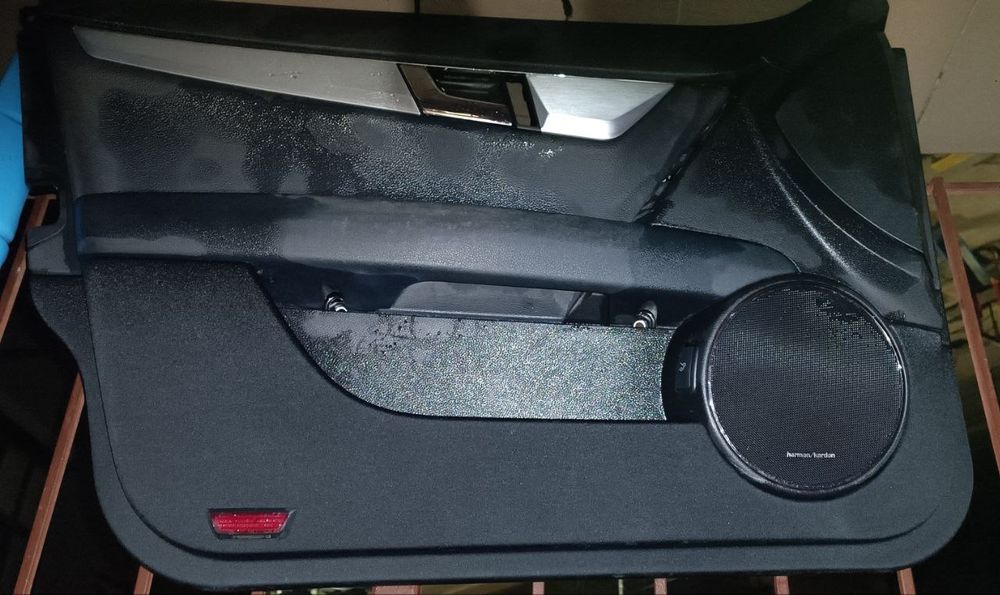 Дверная карта Mercedes Benz 204 Harman kordon