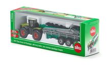 Siku Farmer Traktor Class Xerion z cysterną S1827 SIKU