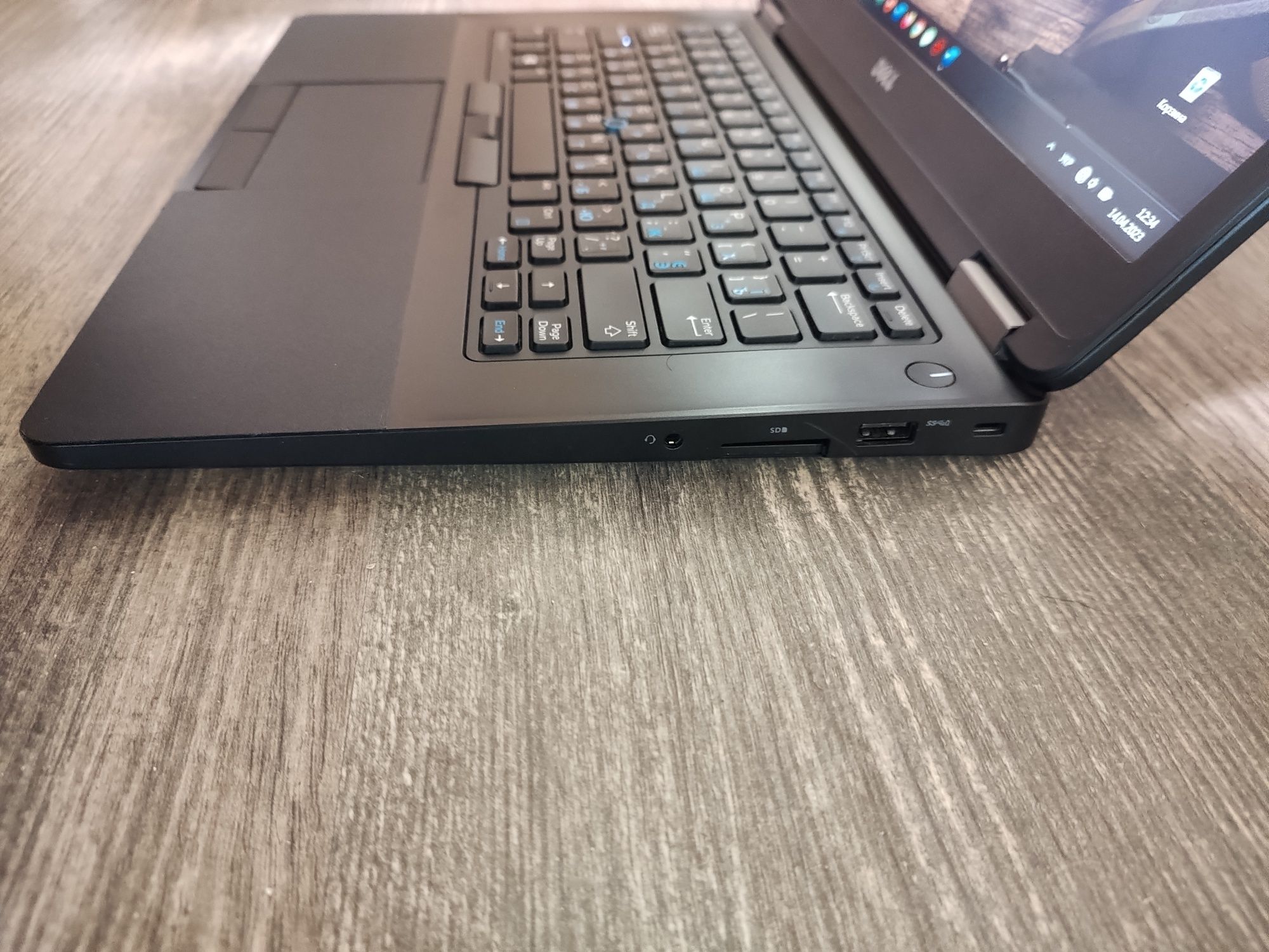 Ігровий Dell Latitude E5470, 14 IPS, i5-6440,256SSD,Radeon R7 M360 2gb