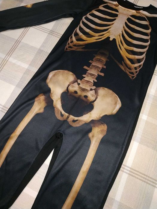 Скелет реалістичний на Хеловін 10-12 років