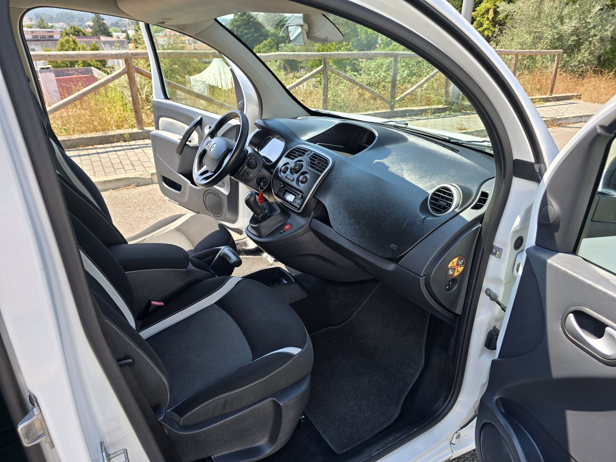 Renault Kangoo 5 Lugares 1.5 DCI Dynamique S Nacional 1 Dono