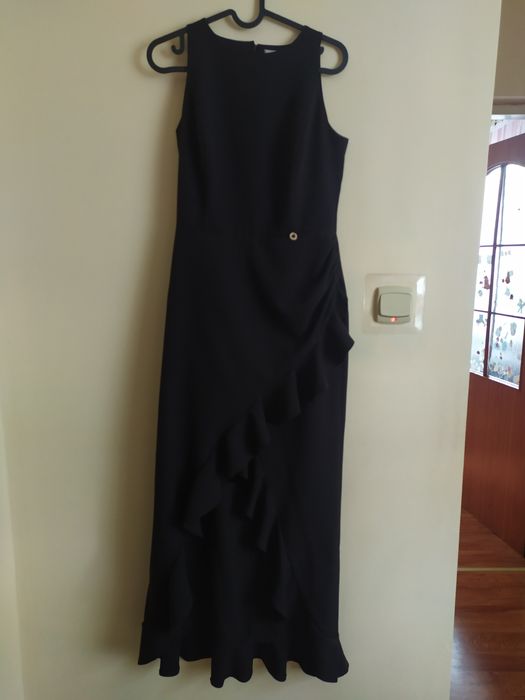 Czarna długa elegancka sukienka