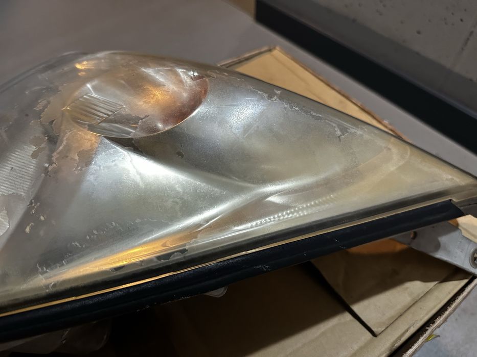 Lampy przednie Toyota Land Cruiser 120  rocznik 2007 rok