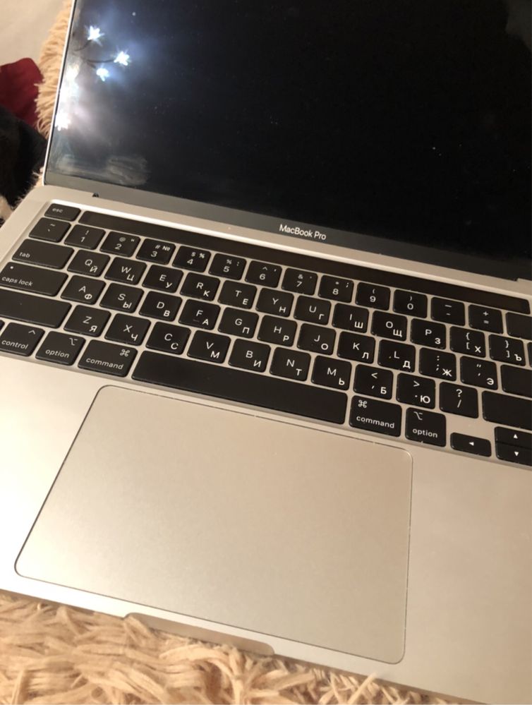 MacBook pro (13) A2251 2020г  на запчасти