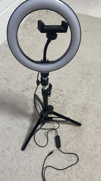 Tripé com Luz Circular Goodis GVC6462BK – Ideal para Vlogs e Lives