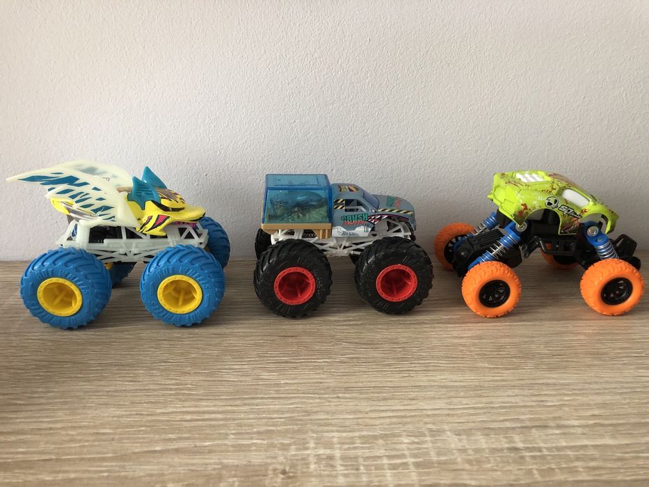 Mini monstertrucki 3 sztuki