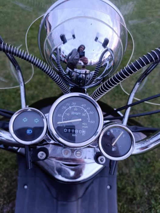 Skuter retro AGM 50 4t