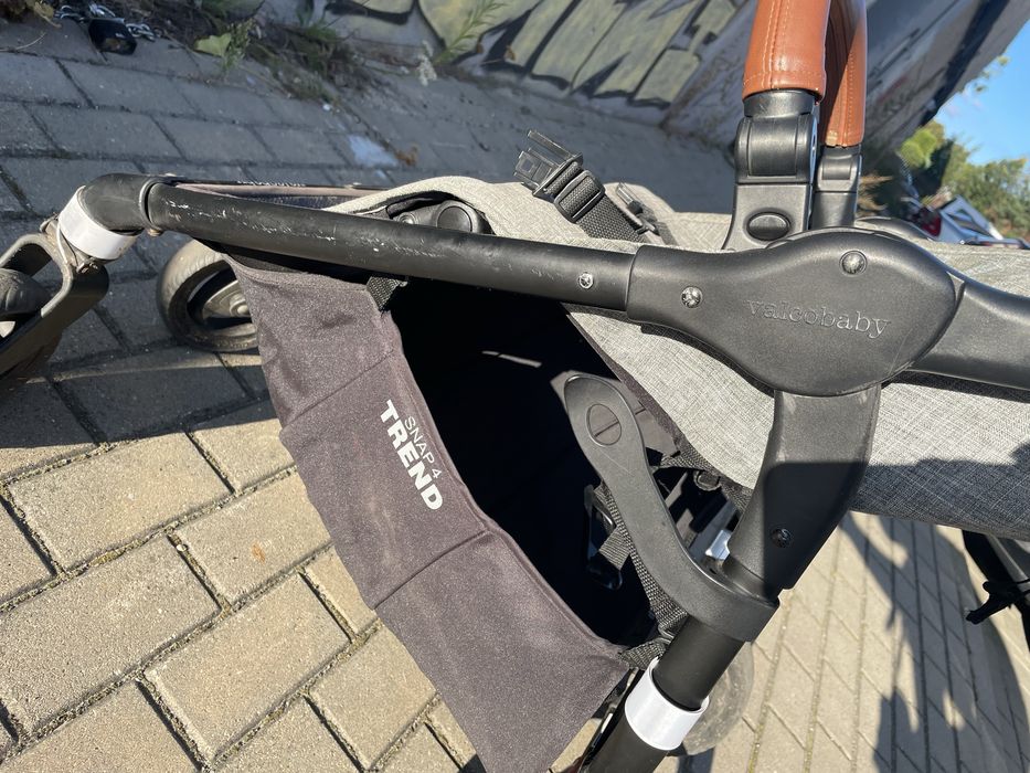 Wózek Valco baby Snap 4trend; uchwyt na kubek; mufka beloff