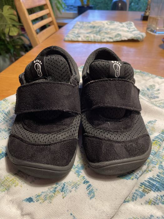 Nowe barefoot zamszowe hydrofobowe rozmiar 30