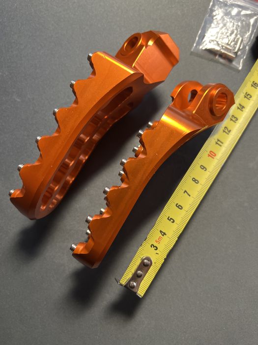 Підніжки педалі підножки підставки CNC ковані