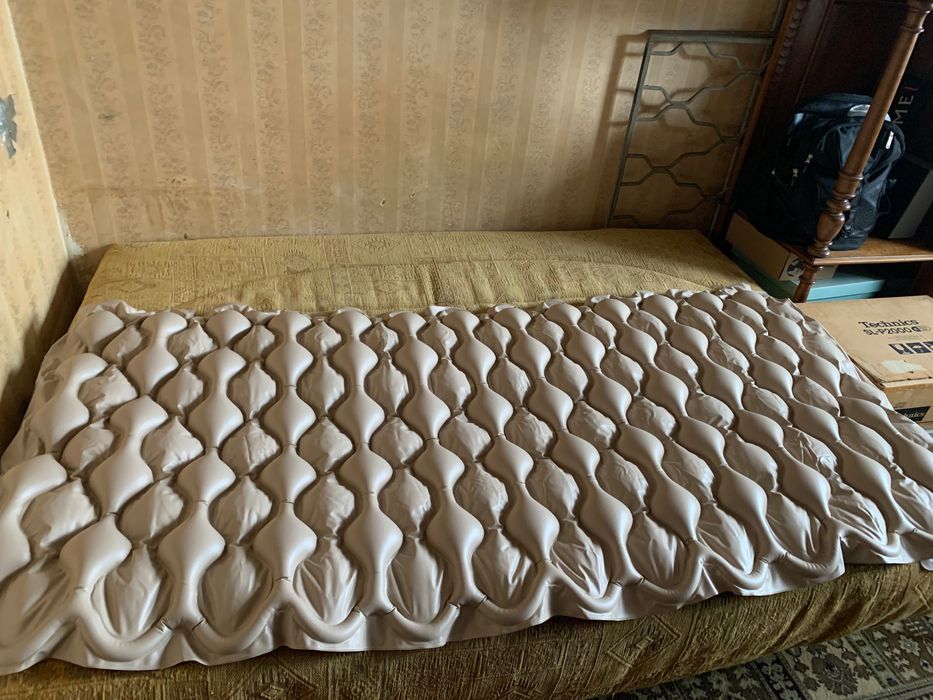 Антипролежневий матрац
