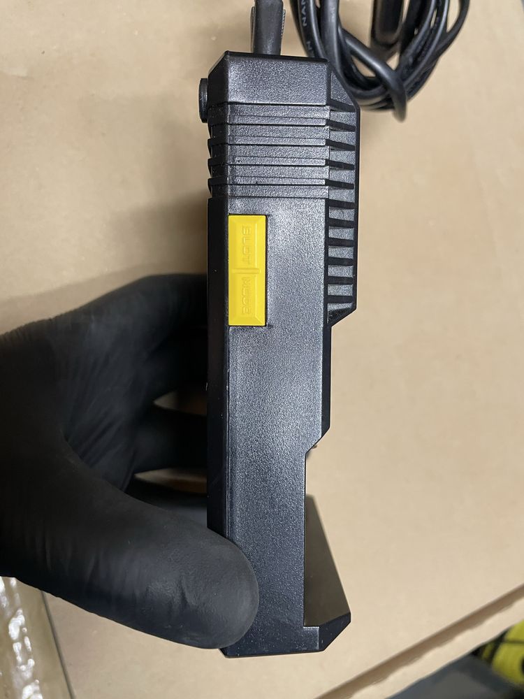 Nitecore Digicharger D4 Ładowarka do akumulatorów baterii Okazja!