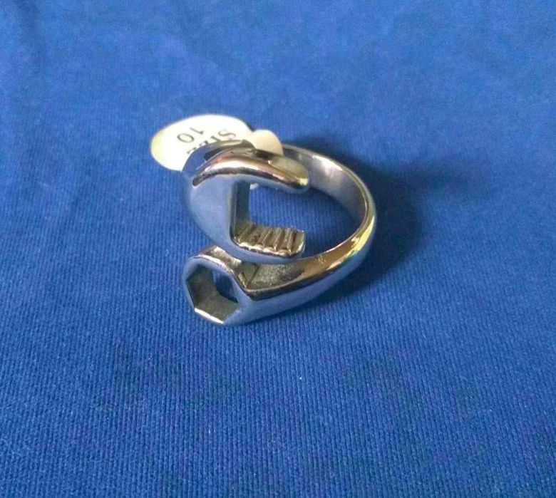 Anel Aço Chave Parafusos Homem NOVO - Saldo