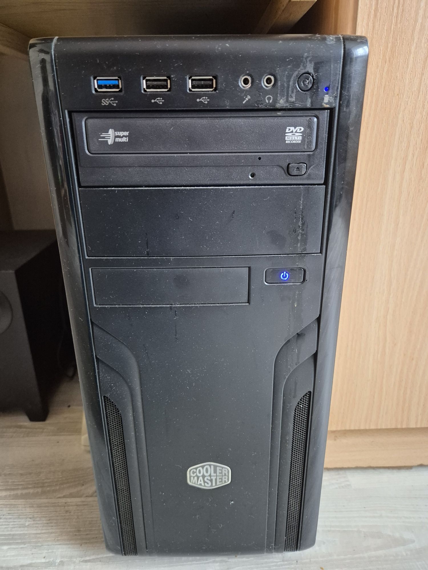 Komputer + monitor do gier i nauki