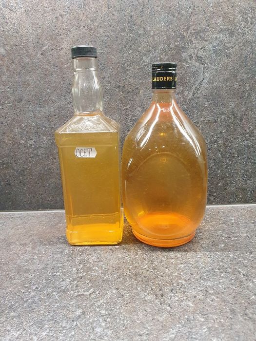 Ocet jabłkowy domowej produkcji