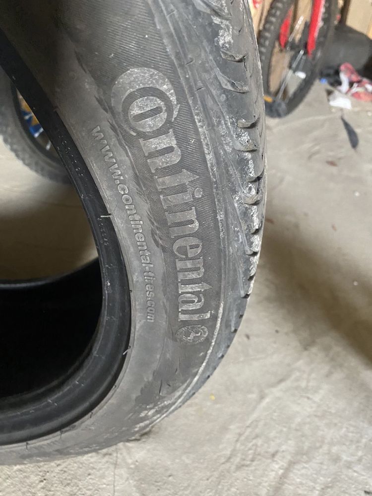 Шини 235/45 r19 Continental 2 колеса цілі на 2 незначні вигризи