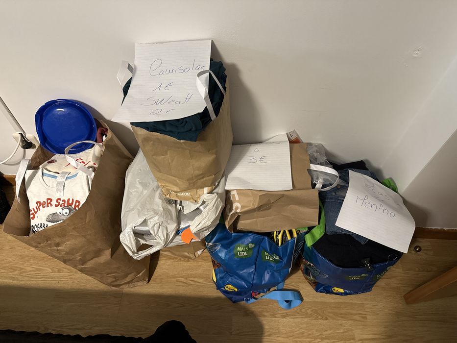 Lote de roupa de menino 5/6 anos