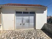 Armazém,  Garagem junto ao modelo continente Tomar