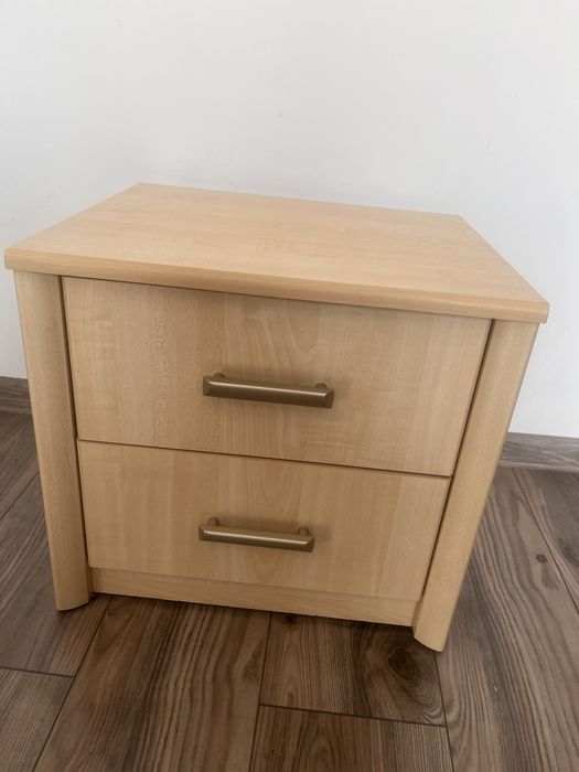 Sprzedam szafkę nocną