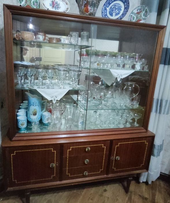 Cristaleira / móvel de sala