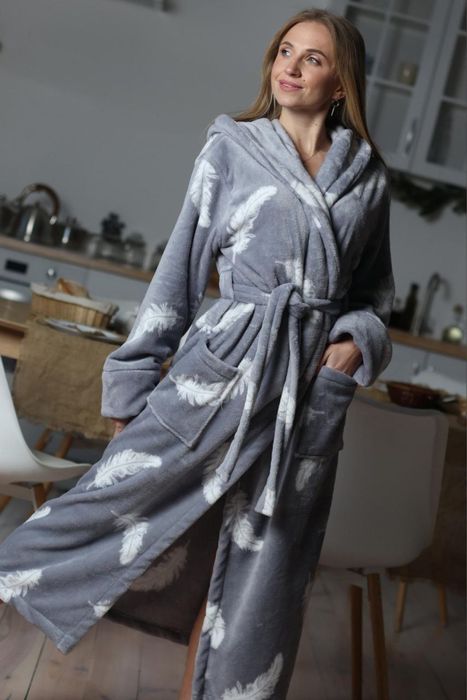 Халат жіночий довгий з капюшоном