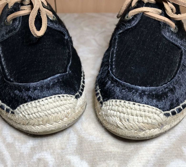 Топсайдери, мокасини, еспадрільї UGG Australia