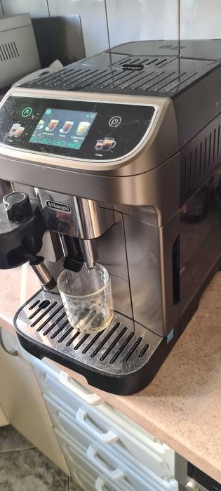 Ekspres Delonghi Magnifica Plus
