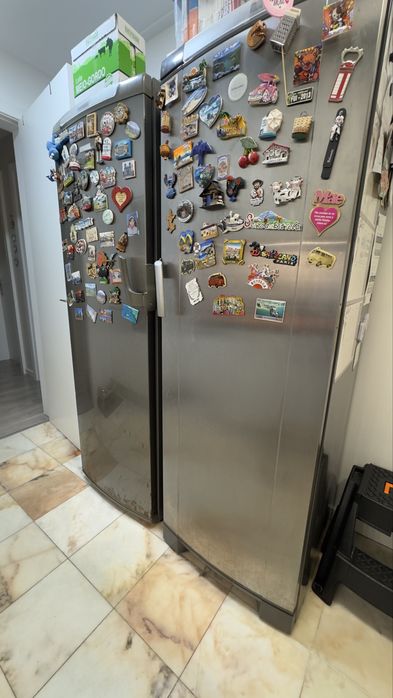 Frigorifico e Arca vertical a funcionar