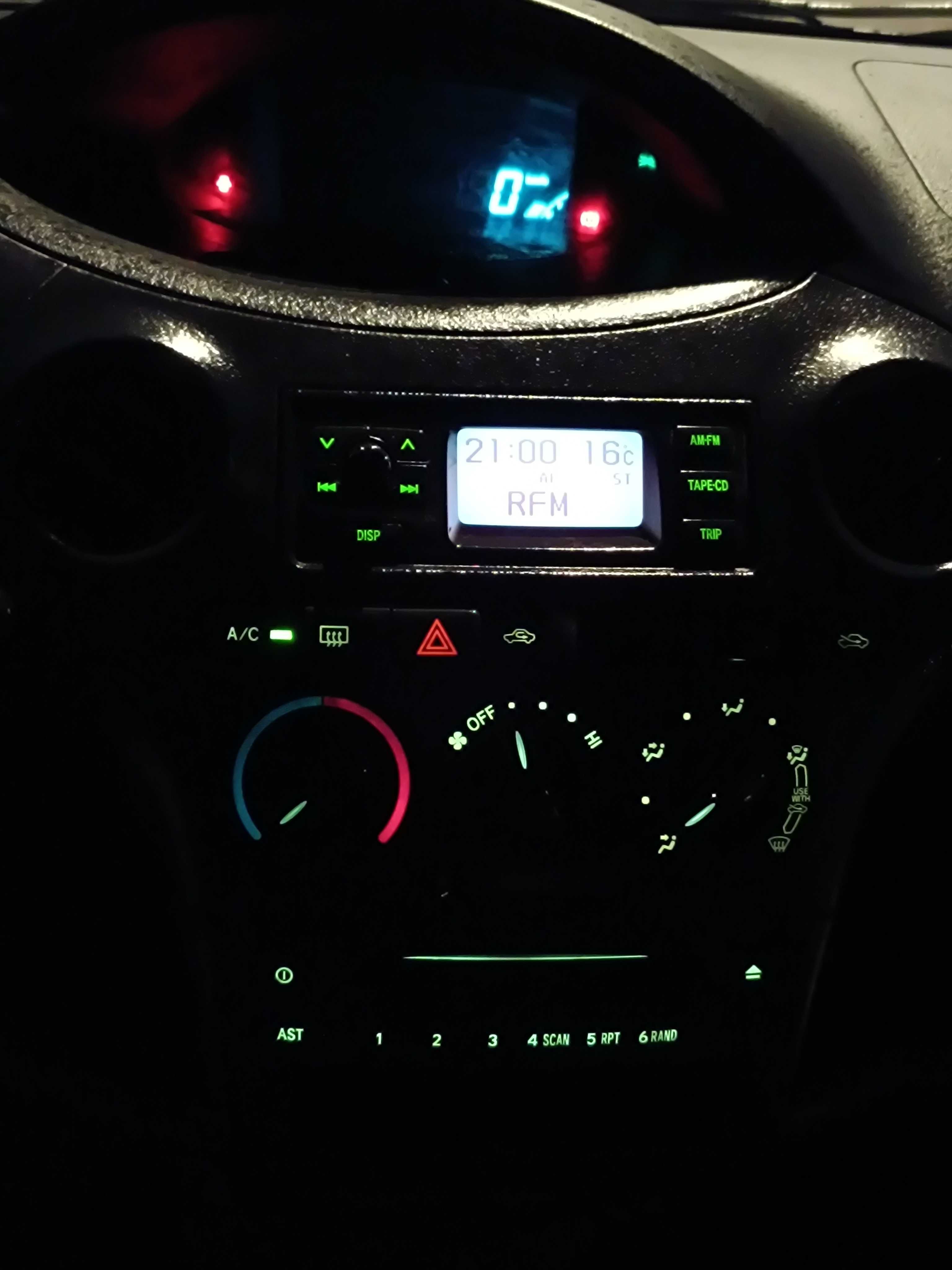 Toyota Yaris 1.0 VVT-i 68CV 159826 Kms-Excelente. Negociável