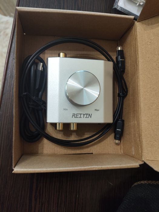 Портативна звукова карта Reiyin