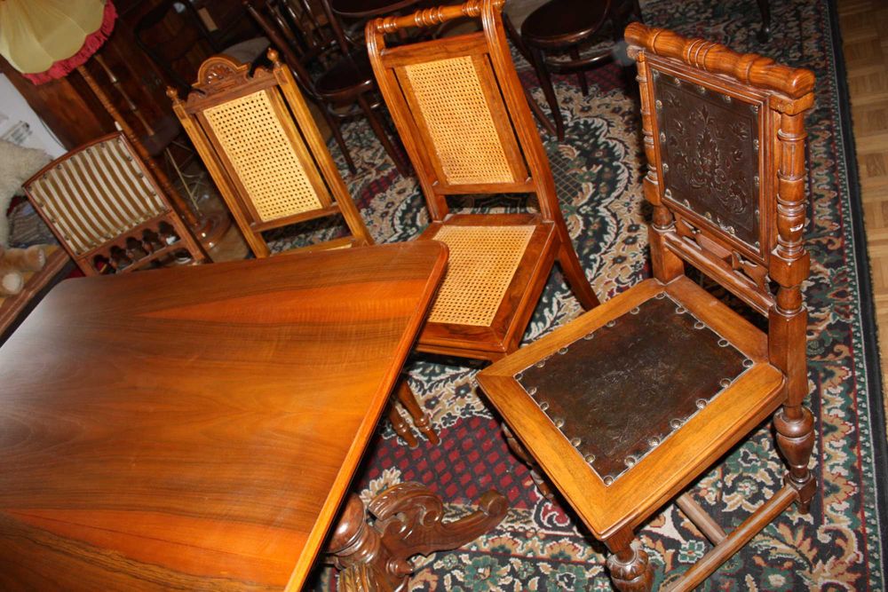 Piękny stół + 4 krzesła politura orzech, meble eklektyczne