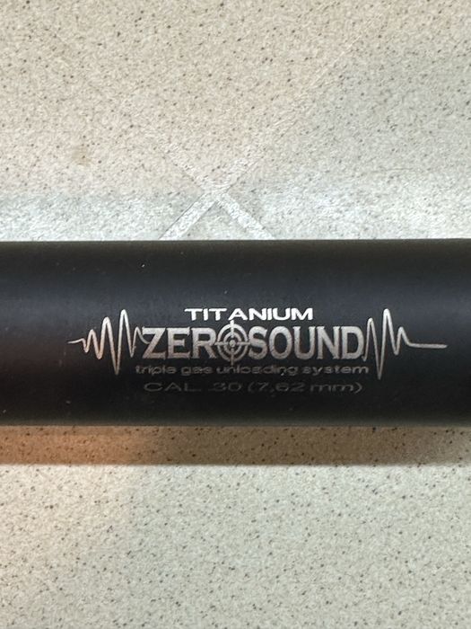 Продам модератор ,резьба 5/8  24,титановый