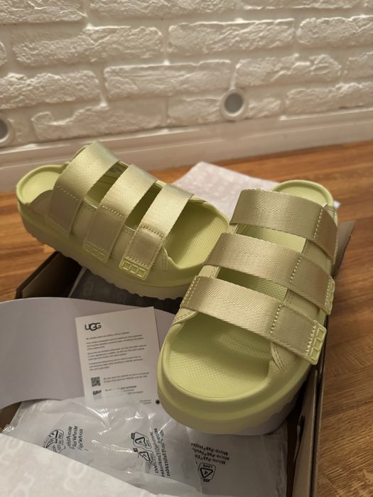 UGG Women's Goldenglow Slide Sandal