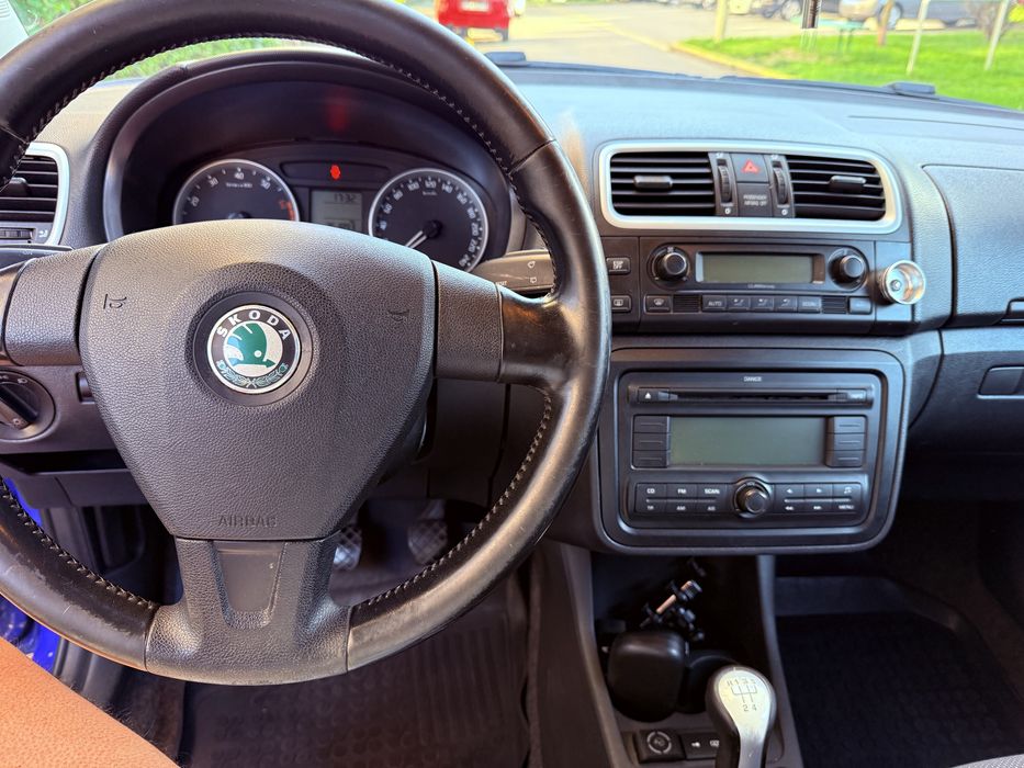 Samochód osobowy Skoda Roomster bagażowy dostawczy osobowy