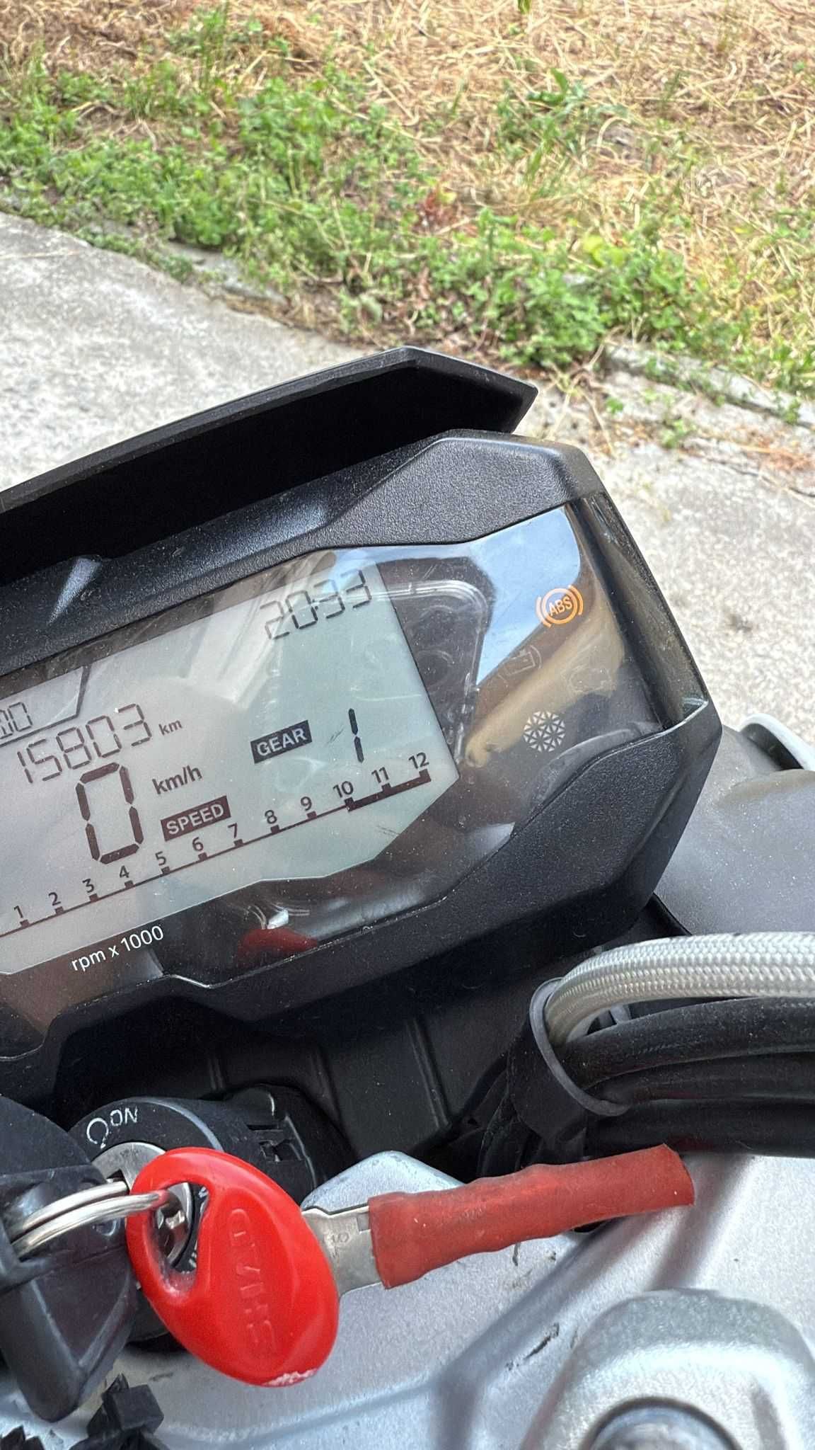 BMW gr 310r com 16.000 km  2019