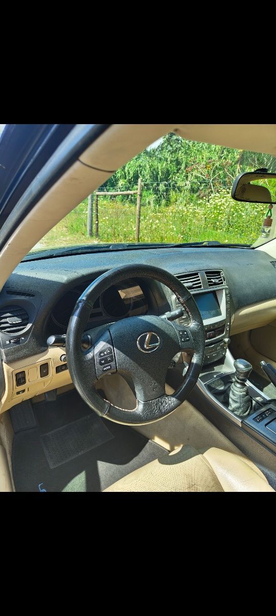 Lexus IS 220d 2006 | 177cv | Fiável e Confortável | 3.200€