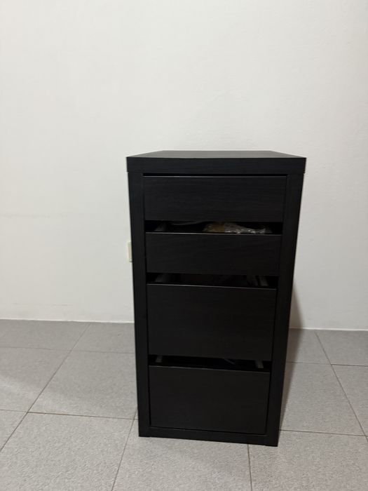 Cómoda com gavetas - preto