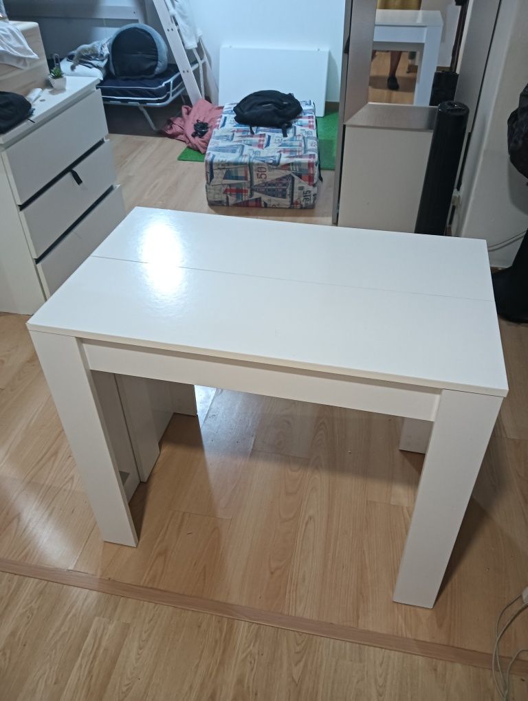 Mesa extensível, com várias opções de tamanhos