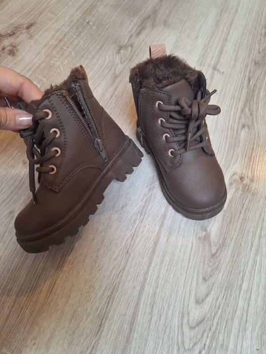 Buty botki zimowe rozmiar 24