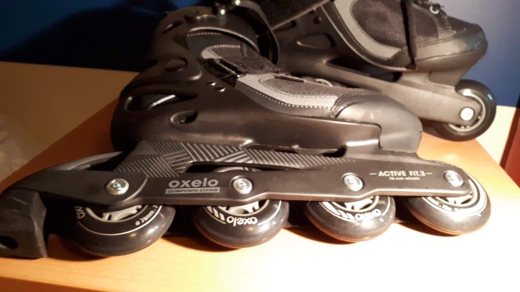 Patins em linha - Oferta de proteções de joelho e cabeça