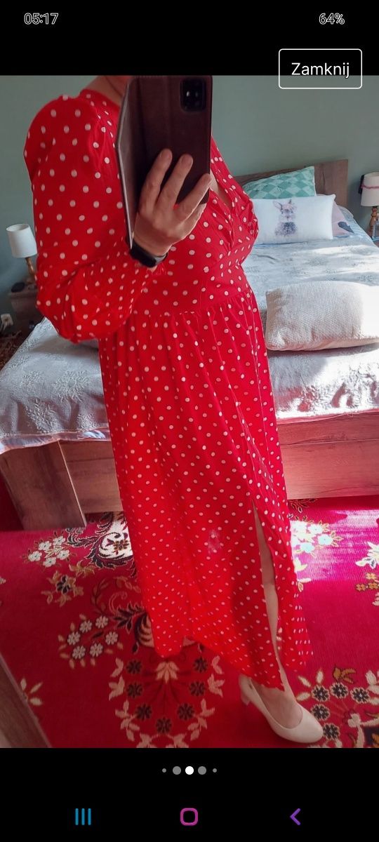 Czerwona sukienka w kropki xl/xxl