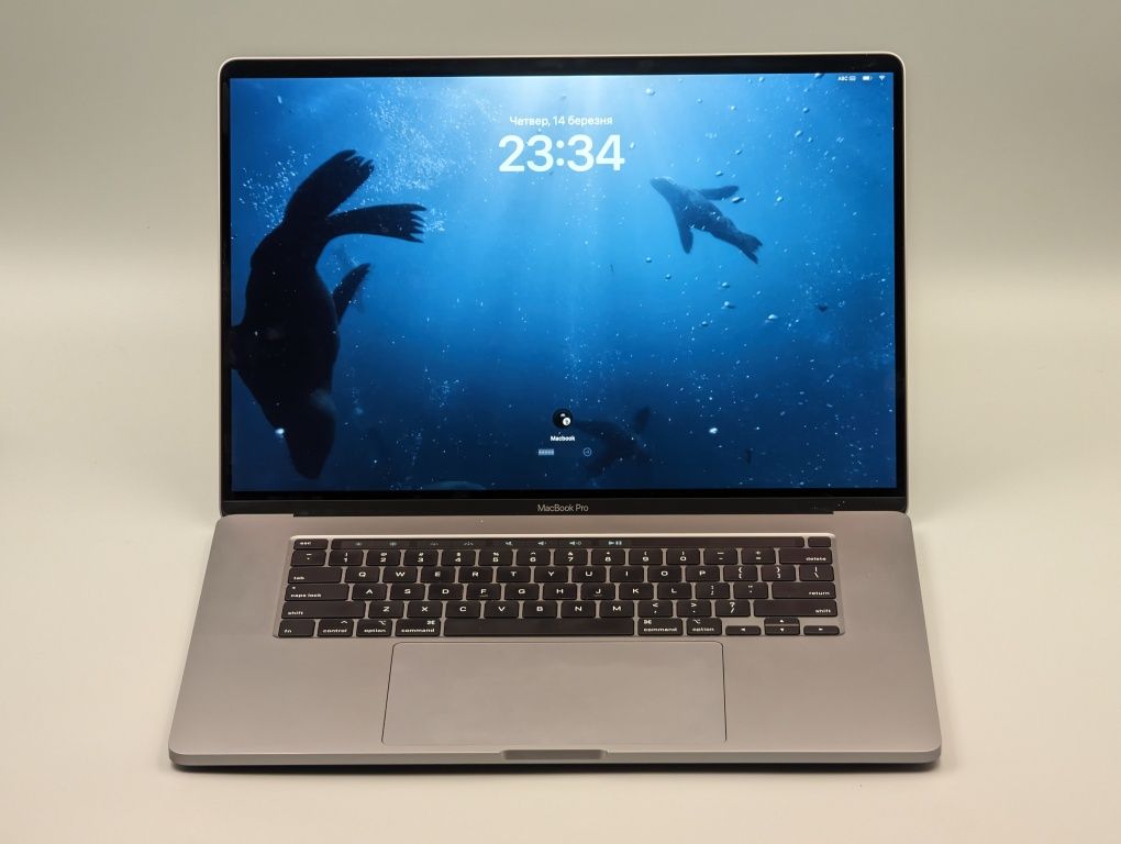 Macbook pro 16 2019 i7 2.6/16Gb/512gb/Radeon Pro 5300M 4Gb Ідеал