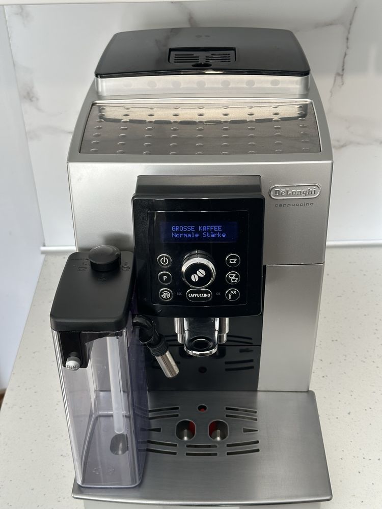 Кавомашина, кавомолка, капучинатор Delonghi