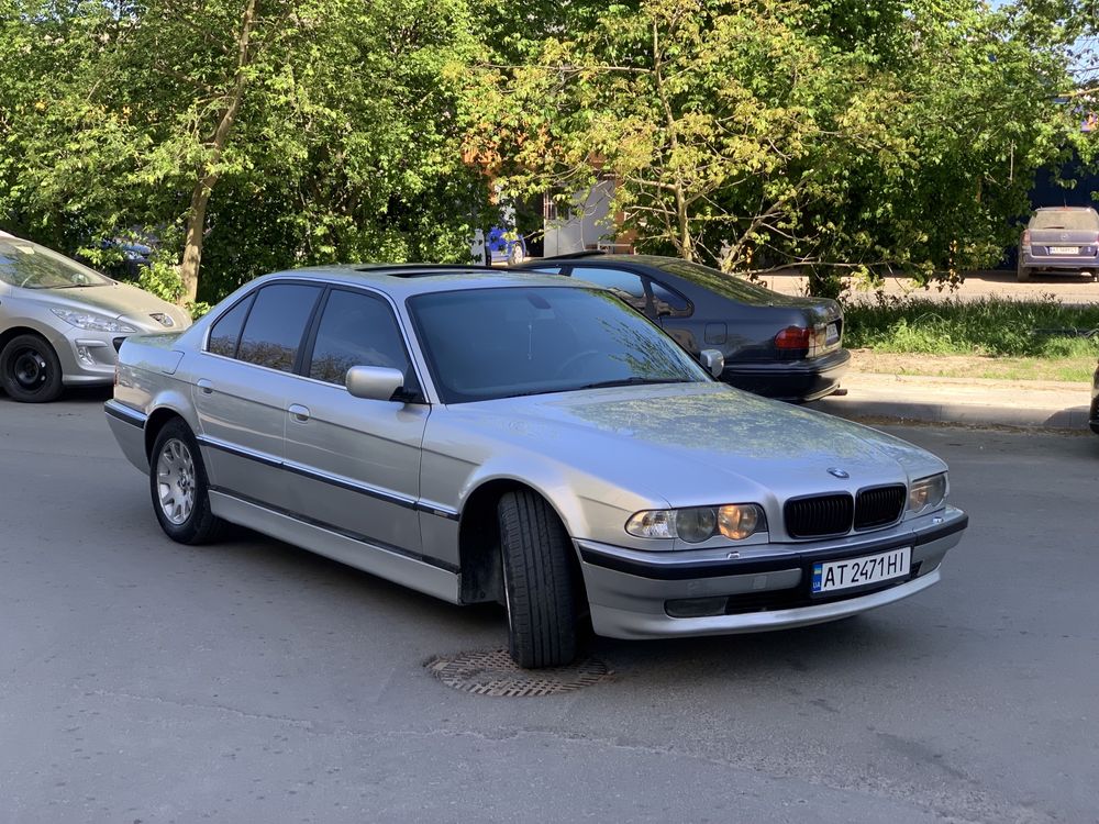 BMW e38 730d restayling