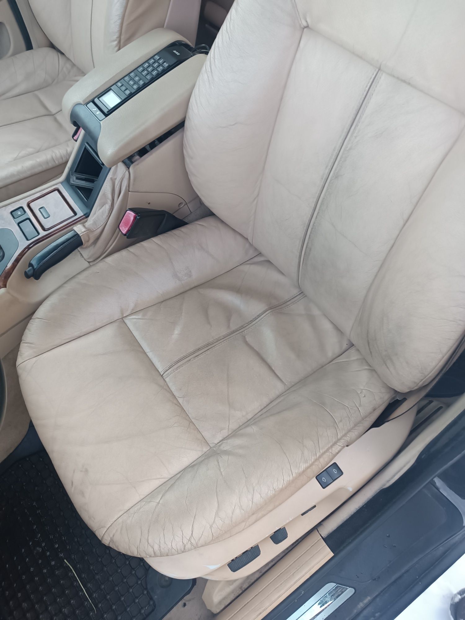 Fotele komforty e38 e39 sandbeige