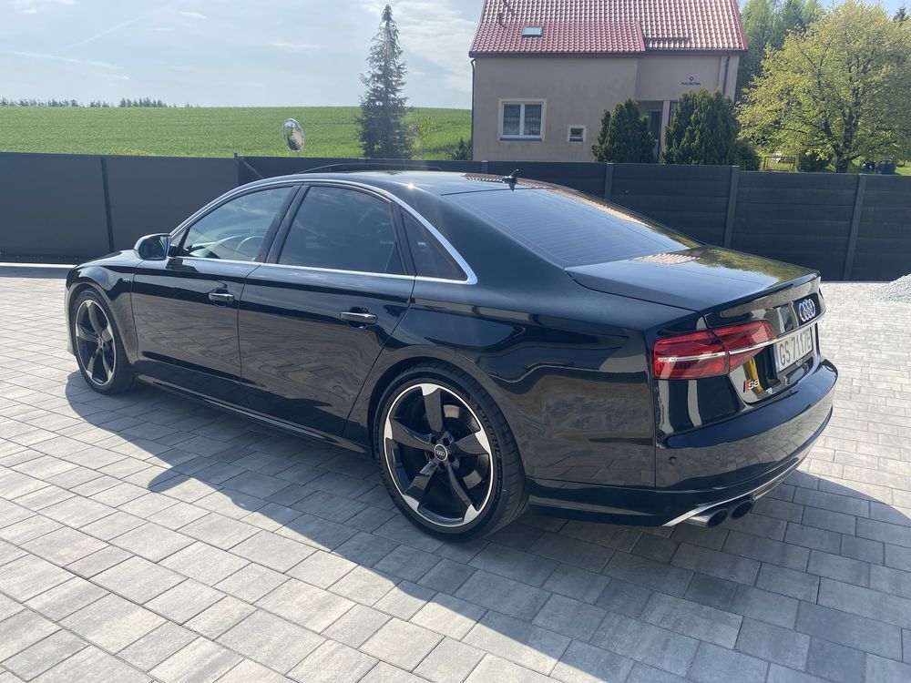 Audi S8 4.0TFSI Matrix B&O Dociągi Masaż Carbon Kamera360