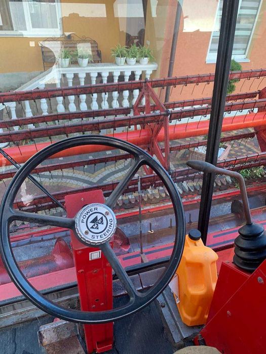 Massey Ferguson 560