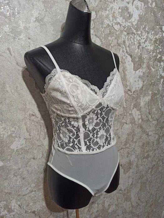 Жіночий мереживний боді