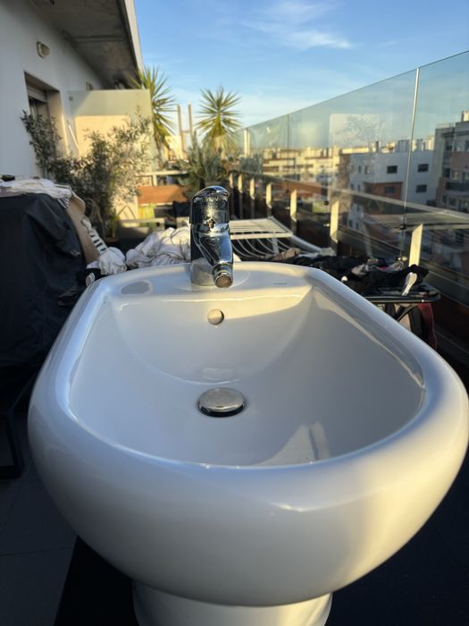 Bidé ROCA completo torneira mais esgoto